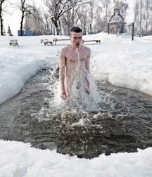 naked boys in the icy water 5dc564c70355d.jpg