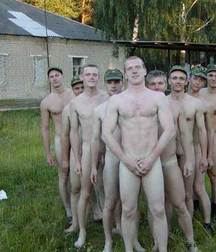 strange platoon of Russian soldiers 5dcb26a692feb.jpg