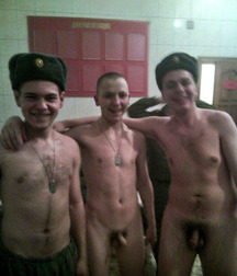 strange platoon of Russian soldiers 5dcb26b36039a.jpg