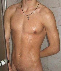 boys taking showers 5dcbf2ac7d14d.jpg