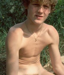 naked boys outdoors 5dcbf31236b2a.jpg