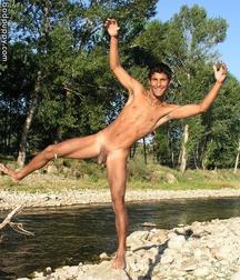 naked boys outdoors 5dcbf314eca28.jpg