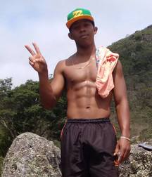 the boys of the caribbean 5dcd9372460c0.jpg