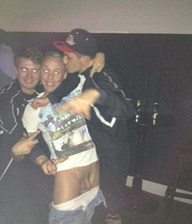 straight boys are fun 5dcd93d7d5c71.jpg