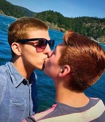 the kiss on the mouth 5dceb8b66094a.jpg