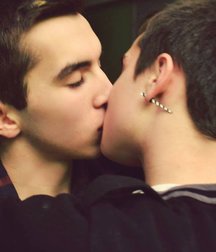 the kiss on the mouth 5dceb8b7e99b2.jpg