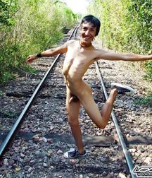 love for the train 5dd037c48de11.jpg