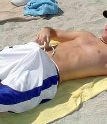 opss !. the hidden erection 5dd14482574e3.jpg