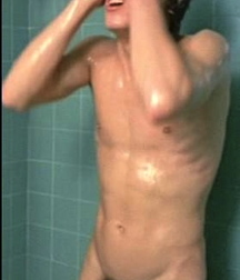 boys take a shower in the gym 5dd1463225e0f.jpg