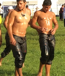 turkish-wrestler 5ddd5014edadc.jpg