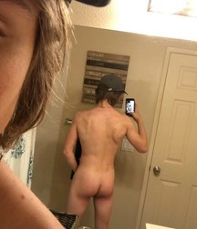 selfies  5ddeb3e6d6464.jpg