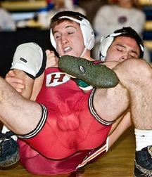 wrestlers boys 5de3903f6dfc2.jpg