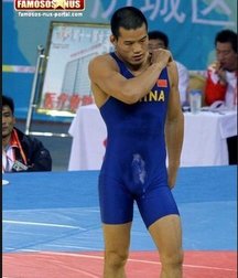 wrestlers boys 5de3905a67b73.jpg