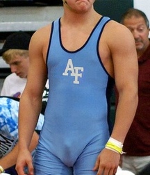 wrestlers boys 5de39063ec227.jpg