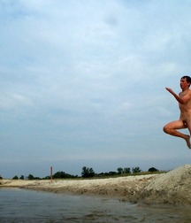 jumping naked 5de3909dbc2e9.jpg