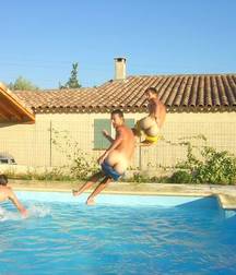 jumping naked 5de390d59a2d1.jpg
