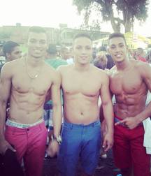 straight friends 5de6a31b42d17.jpg