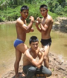 straight friends 5de6a336661d5.jpg