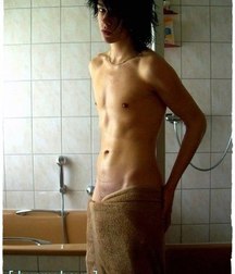 sexy guys with the towel 5de7f2f19e3c8.jpg