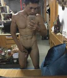 the selfies of Asian boys 5deb626fea399.jpg