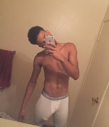 selfies amateur erection 5deb62e654f37.jpg