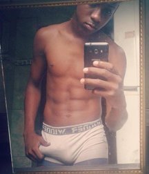 selfies amateur erection 5deb63007e3d4.jpg