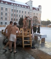 the Russian military cadets 5deb63448b89a.jpg
