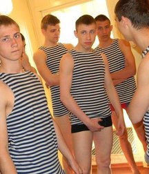 the Russian military cadets 5deb636028eee.jpg