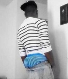 saggingpants 5decdd7a9323c.jpg