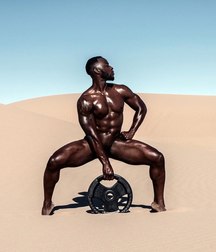 the beauty of the black body 5defe01586798.jpg