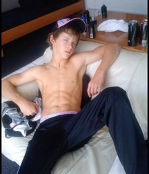 the perfect boys for me 5defe0e1744b5.jpg