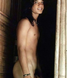 naked with beautiful hair 5df12c70507d3.jpg