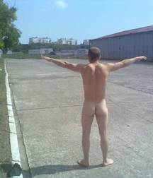round  asses 5df12cb8e9b92.jpg