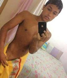 selfie with the towel 5df12d473beab.jpg