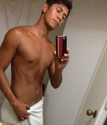 selfie with the towel 5df12d5c5f353.jpg