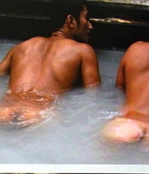 the cock soaked in water 5df392f762f3a.jpg