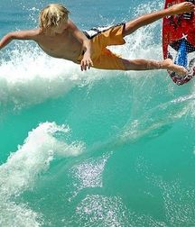 surf lovers 5df4e04bb2e8f.jpg