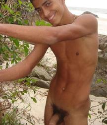 Latin boys 5df4e2138de73.jpg
