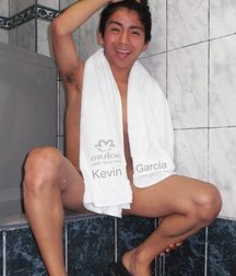 remove the towel 5df4e3e56e5fc.jpg