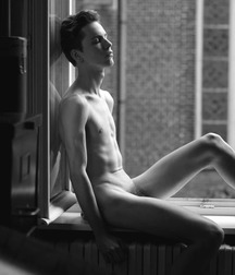 the charm of black and white 5df784bd93913.jpg
