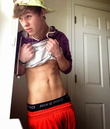 magnificent straight boys 5df785bd85817.jpg