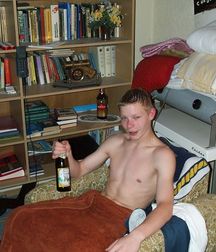 what's under the towel 5dfceb7c85f0c.jpg