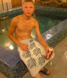 what's under the towel 5dfceba991d4b.jpg
