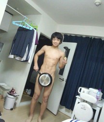 the shyness of Japanese boys 5dfdefcccb852.jpg