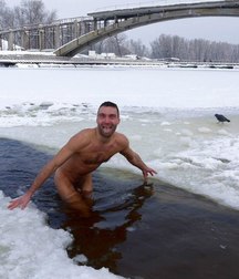 I'm not afraid of cold water 5dfdf0dabdafc.jpg
