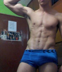 boys are also beautiful in their underwear 5e00facd0203c.jpg