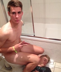 in the bathroom with your friend 5e00fb163b15e.jpg