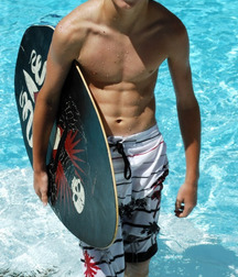 boys love to surf 5e021df554204.jpg
