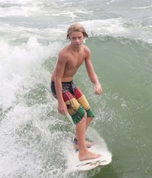 boys love to surf 5e021df8e819c.jpg