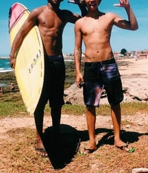 boys love to surf 5e021e033cc9c.jpg